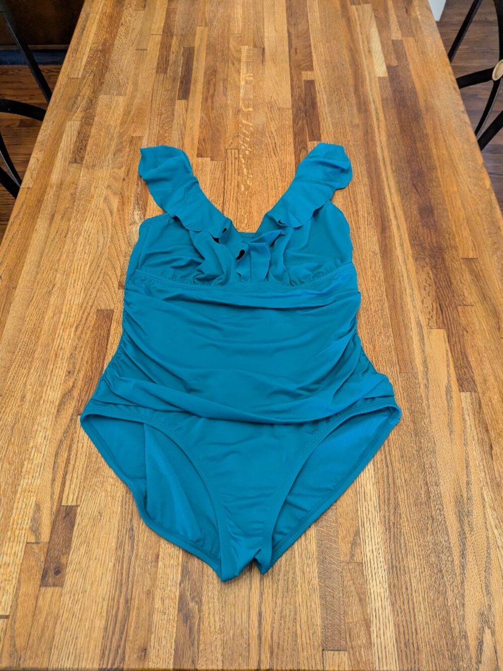Gorgeous Turquoise Ruffled Plunge One Piece Bathing Suit Size 1X